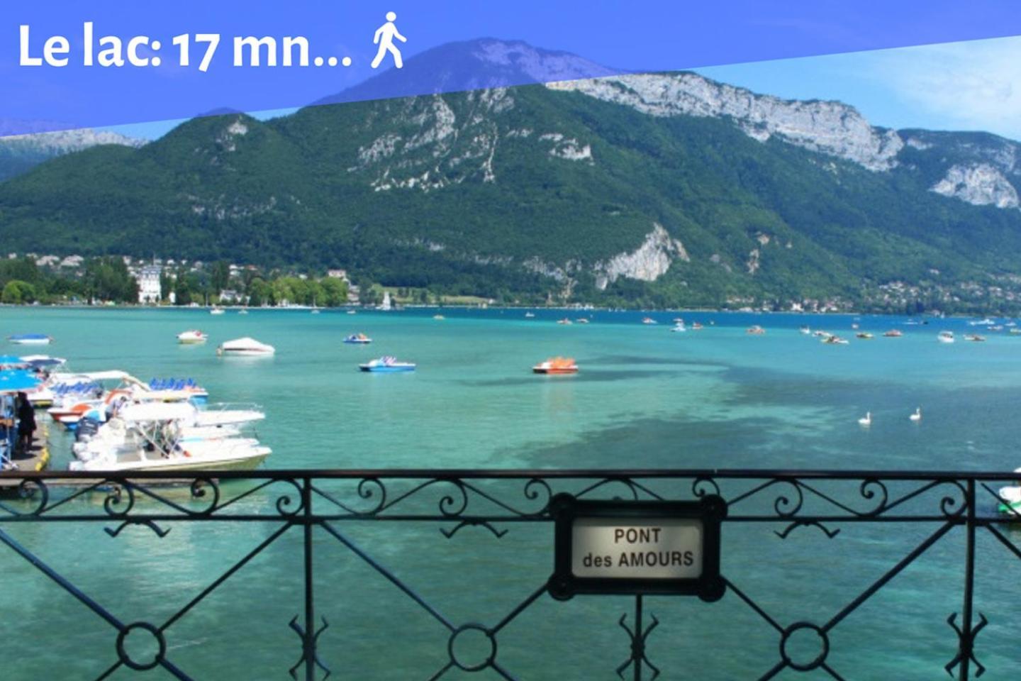 Portes De La Vieille Ville Анси Екстериор снимка